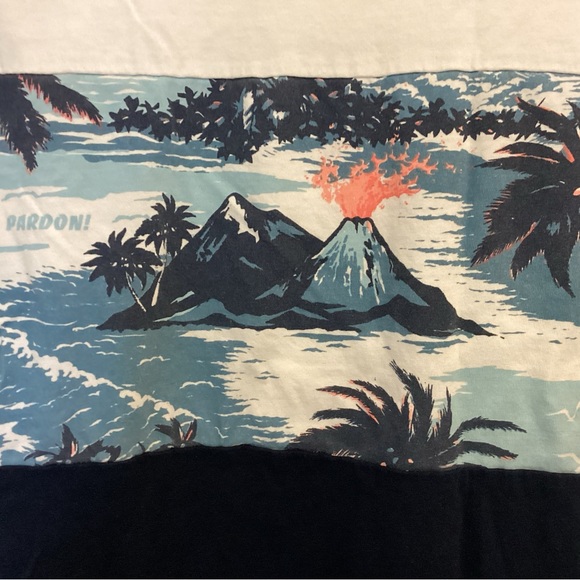 Teeshirt Pardon! With sea and volcanos - Picture 2 of 5